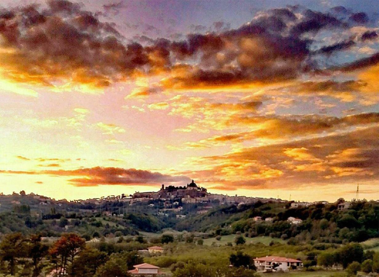 Appartamento La Baronessa Montefiascone Esterno foto